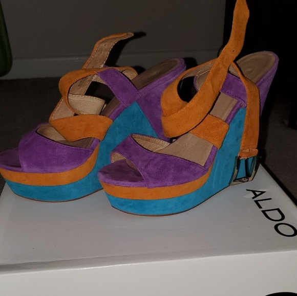 Multi colored wedge - Picture 4 of 4